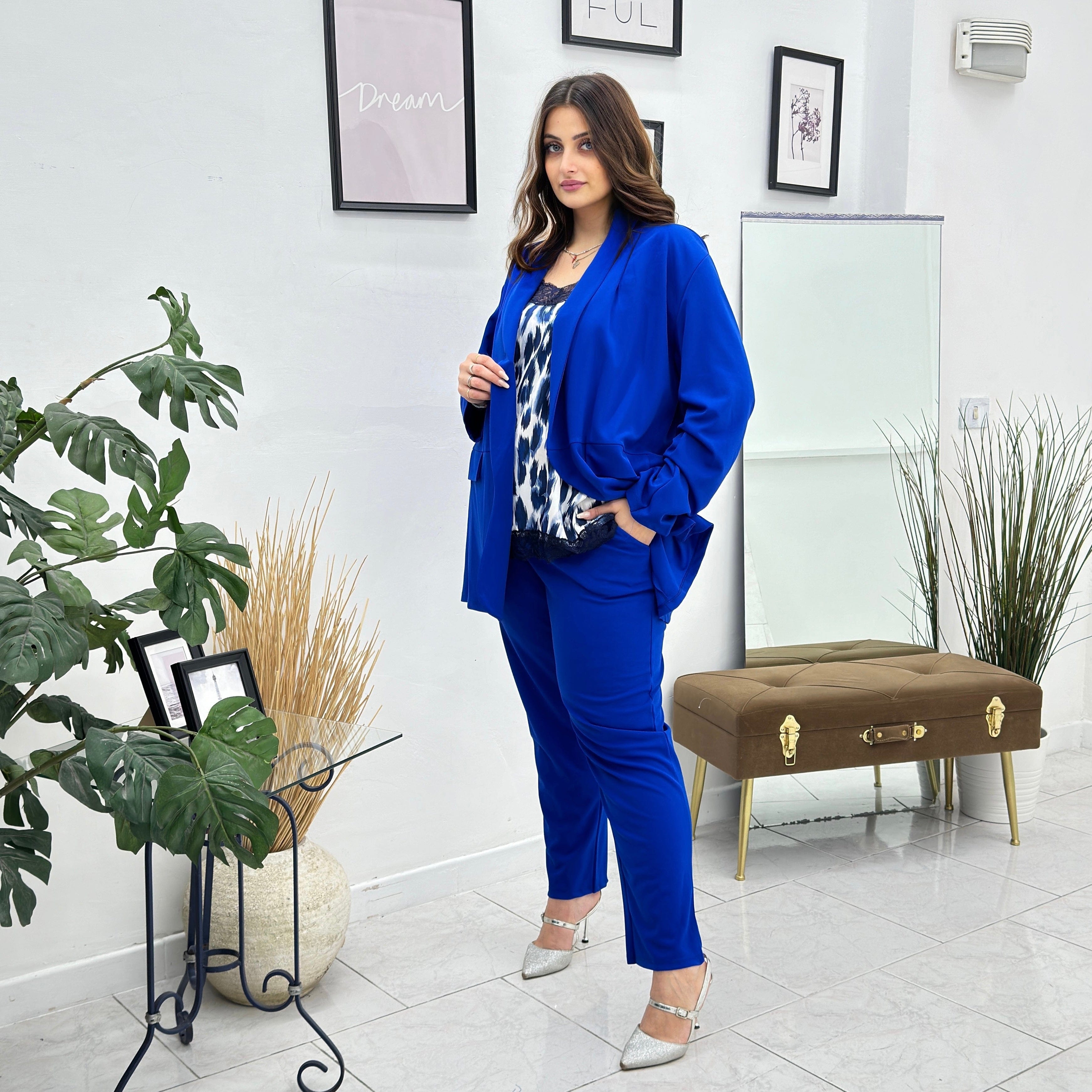 Tailleur con manica arricciata moda curvy