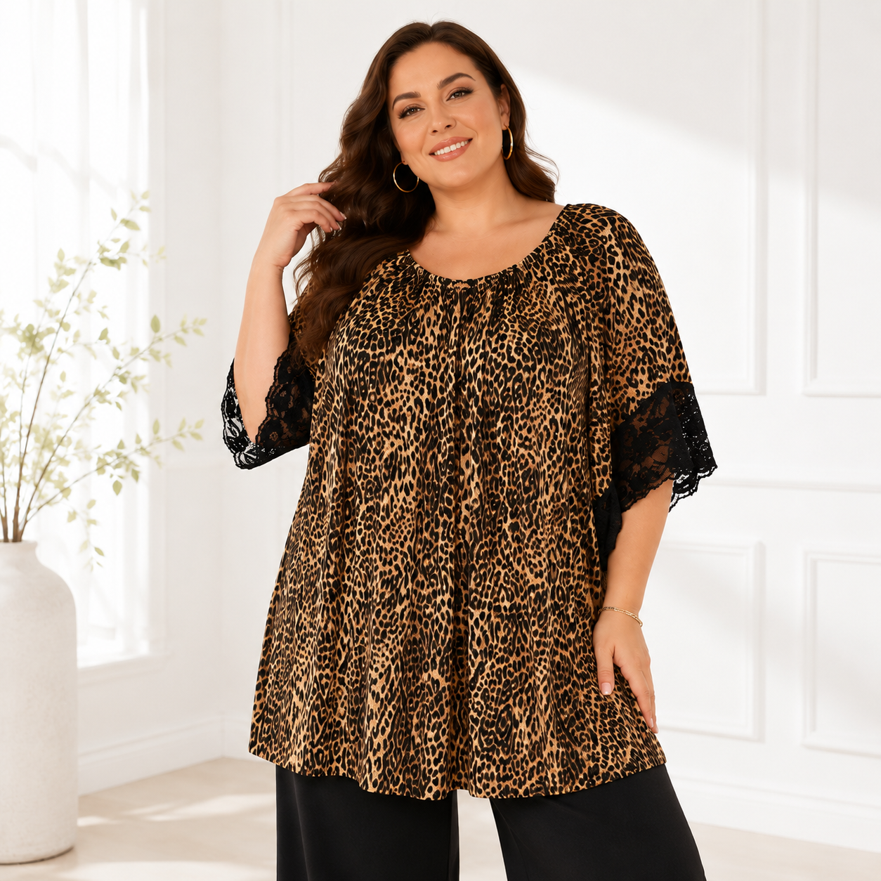 Casacca Leopard Chic con Pizzo