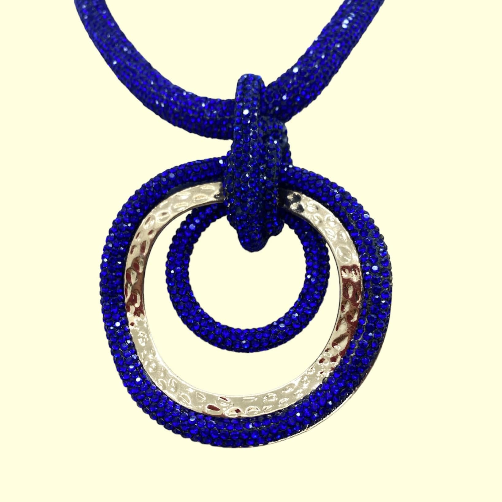 Collana Miranda
