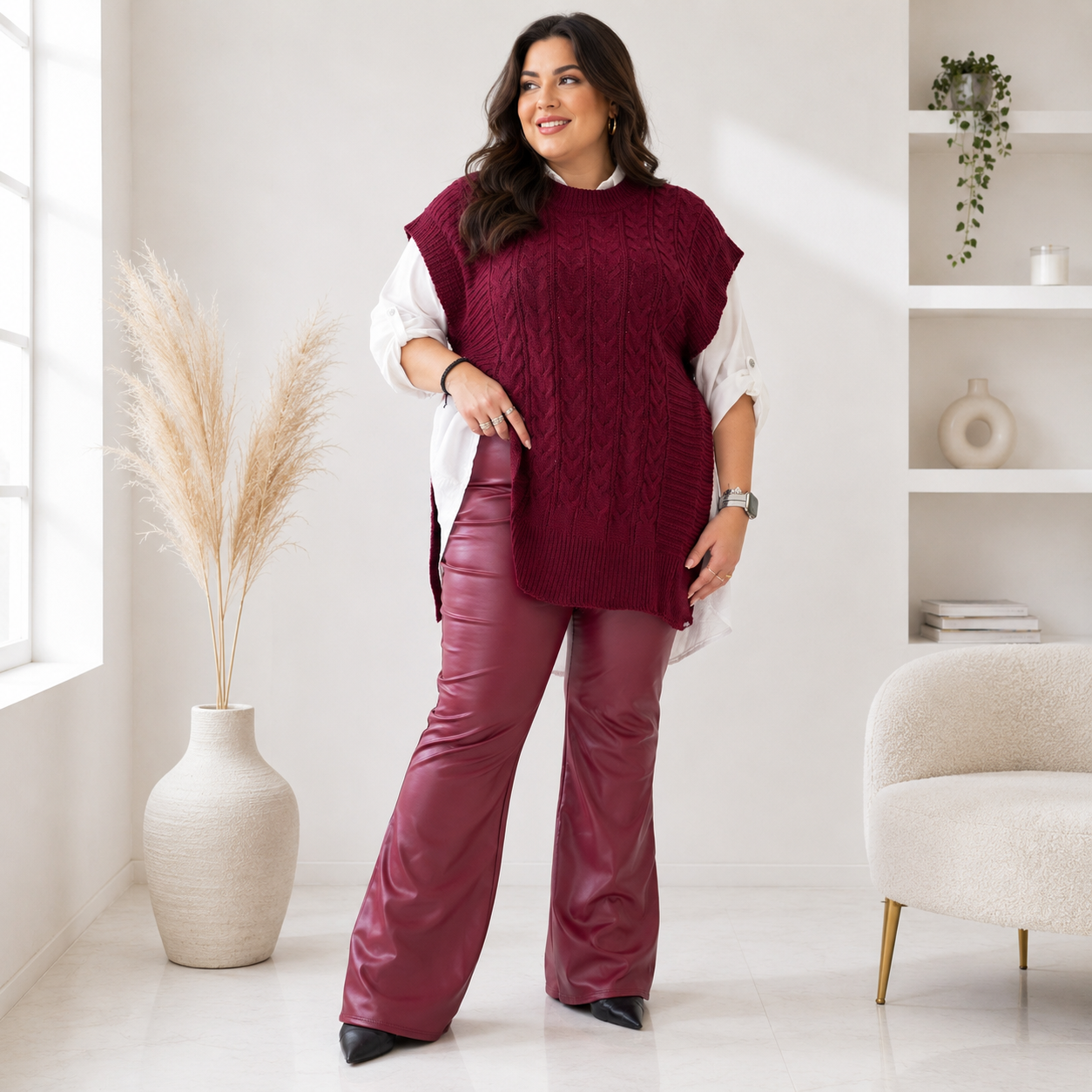 Pantalone a zampa in ecopelle