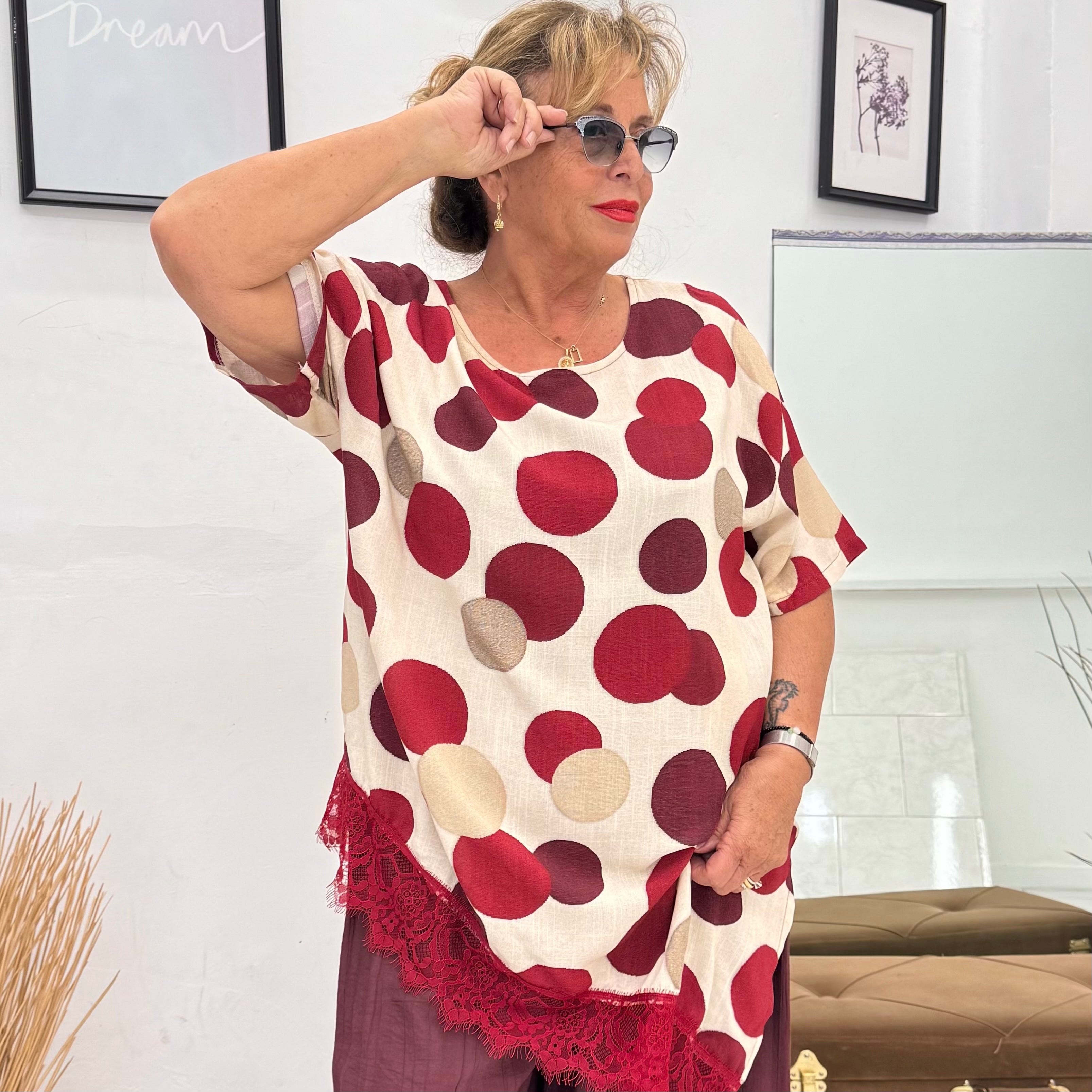 Casacca Pois Chic in Viscosa con Dettaglio Pizzo