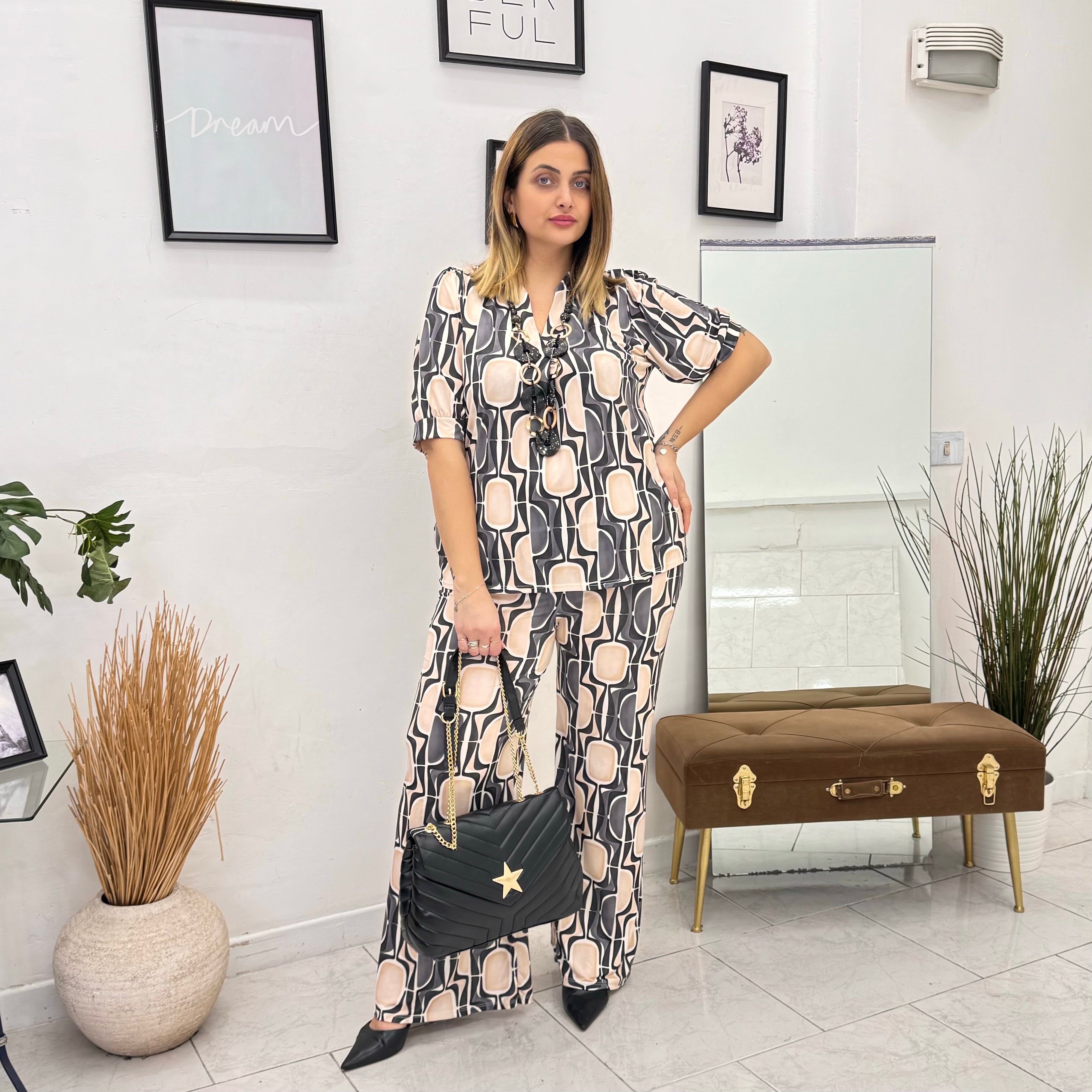 Completo Geometric Chic