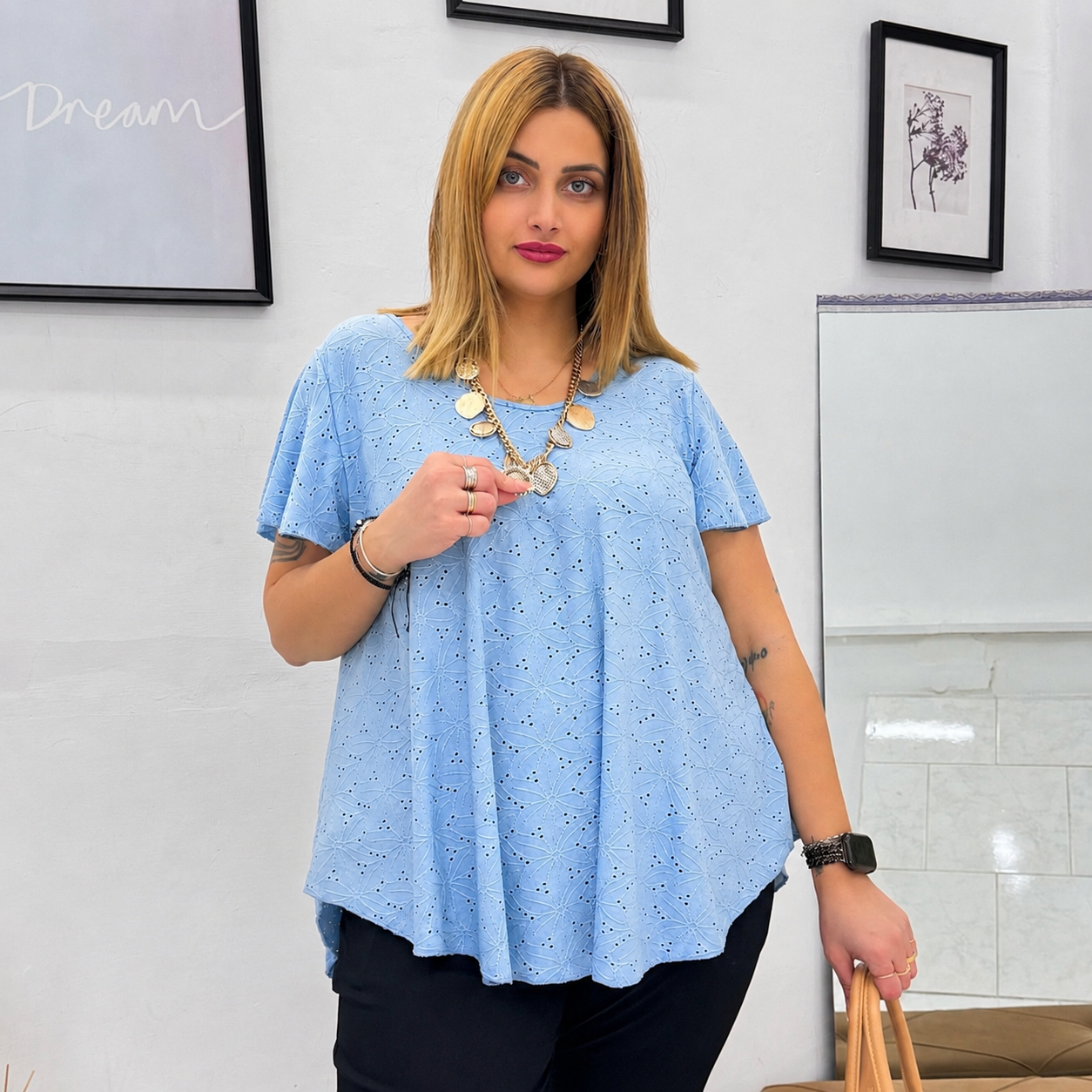 Blusa ricamo